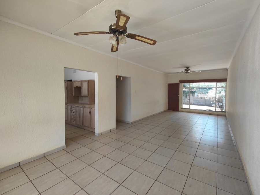 To Let 2 Bedroom Property for Rent in Meiringspark North West